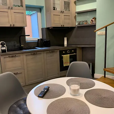 Cozy Townhouse In The Heart Of Sofia